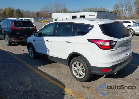 2017 Ford Escape Se from USA, damaged, VIN 1FMCU9GD4HUB61854